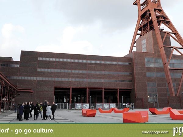 Du  sseldorf go go culture design  architecture26